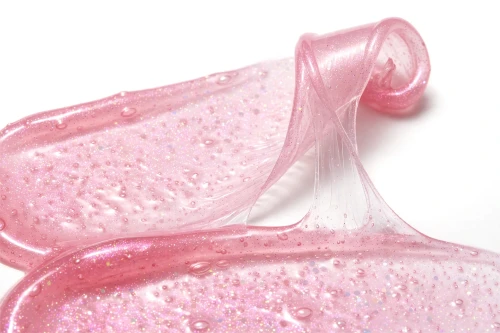 Aplikacja całonocnej maski liftingująco-drenującej Medicube PDRN Pink Caffeine Night Wrapping Mask