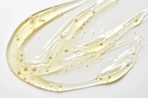 Dozownik pompka i formuła z retinolem liposomalnym Medicube Retinol NMN Boosting Serum