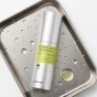 Dozownik airless i konsystencja ujędrniającego serum z retinolem Celimax Retinol Shot