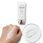 Lekka i nawilżająca konsystencja kremu z filtrem TIRTIR Hydro UV Shield Sunscreen SPF50+