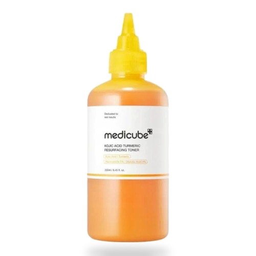 MEDICUBE Kojic Acid Turmeric Resurfacing Toner – Koreański tonik z kwasem kojowym i kurkumą 250ml SaiL Cosmetics