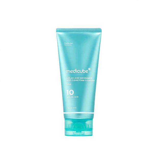 Medicube Azelaic Acid Exosome Shot 2000 – Serum stymulujące z mikroigłami i kwasem azelainowym 30ml SaiL Cosmetics