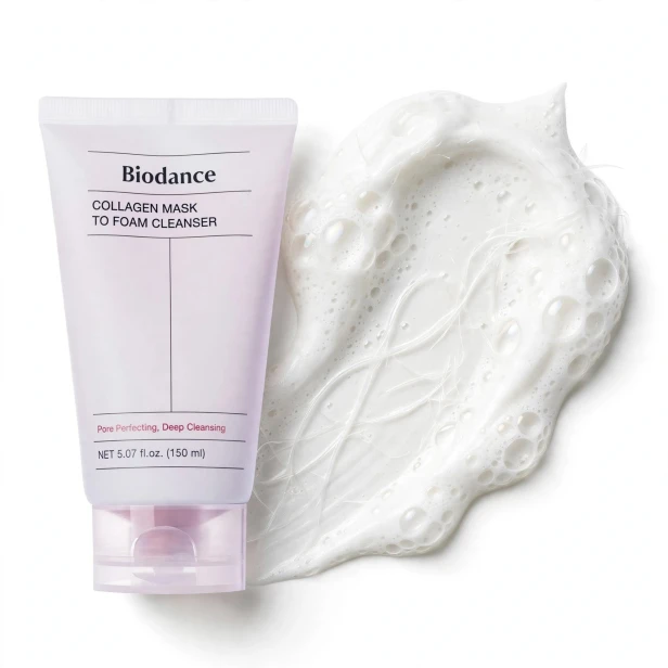 Gęsta kremowa konsystencja maski-pianki z kolagenem i glinką Biodance Cleanser