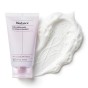 Gęsta kremowa konsystencja maski-pianki z kolagenem i glinką Biodance Cleanser